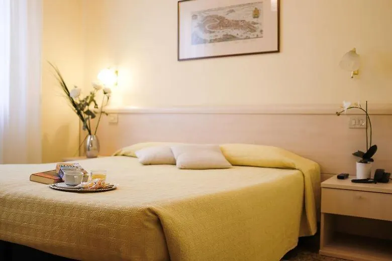 Hotel Santa Lucia Venice