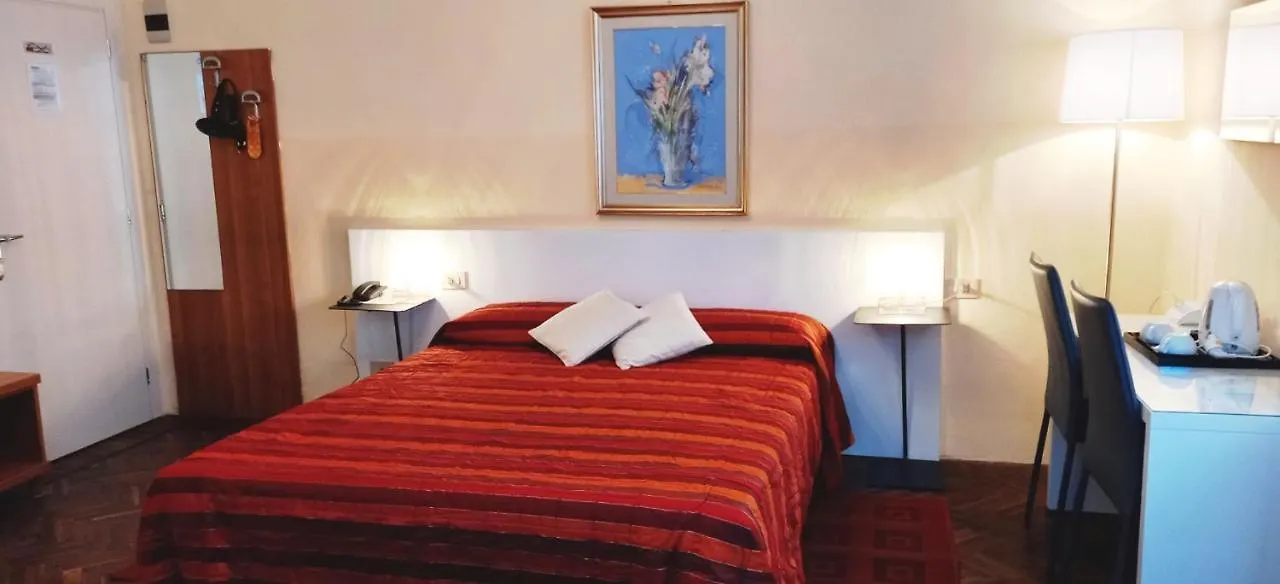 Hotel Santa Lucia Venice