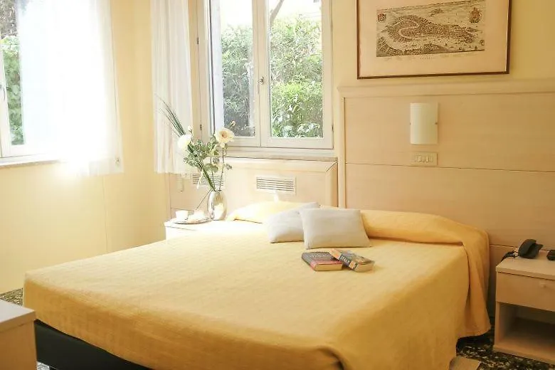 Hotel Santa Lucia Venice